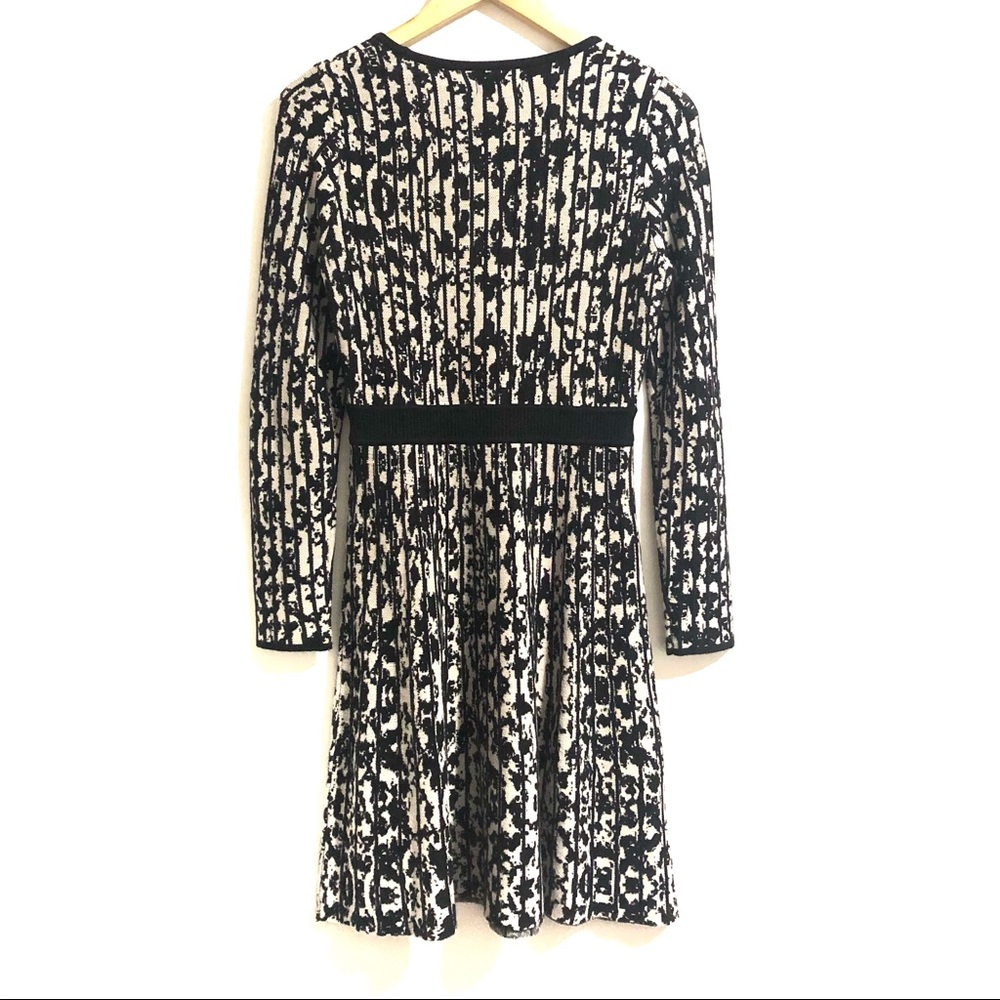 💙3/$25 CALVIN KLEIN Midi A-Line Knit Sweater Dress Sz PS - Picture 2 of 7